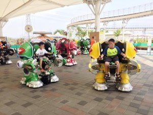 南藝快樂園『機甲之戰 -機器人對戰』